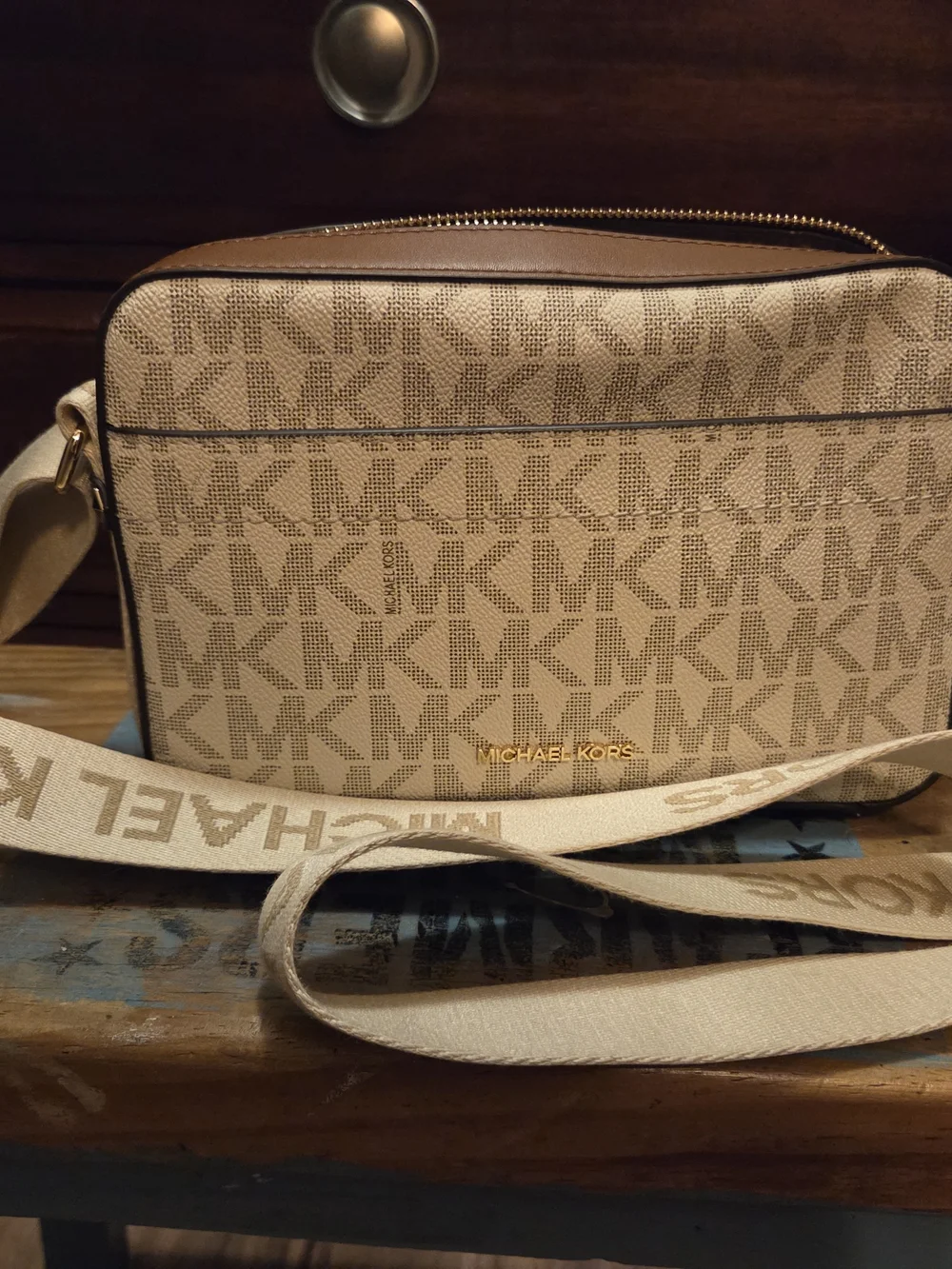 Michael Kors Strap Logo Crossbody